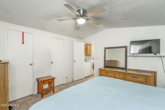 19650 E SQUAW VALLEY Parkway, Black Canyon City, AZ 85324