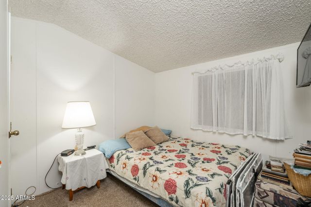 19650 E SQUAW VALLEY Parkway, Black Canyon City, AZ 85324