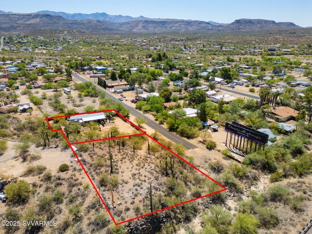 19650 E SQUAW VALLEY Parkway, Black Canyon City, AZ 85324