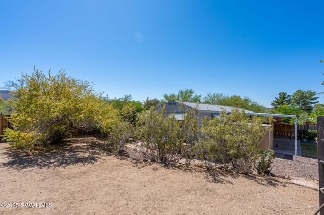 19650 E SQUAW VALLEY Parkway, Black Canyon City, AZ 85324