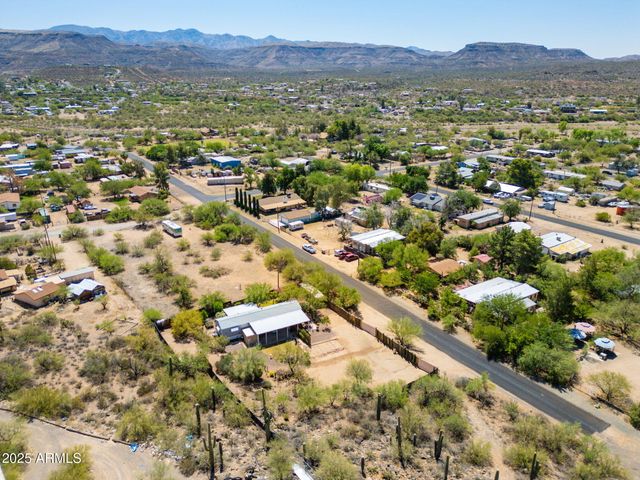 19650 E SQUAW VALLEY Parkway, Black Canyon City, AZ 85324