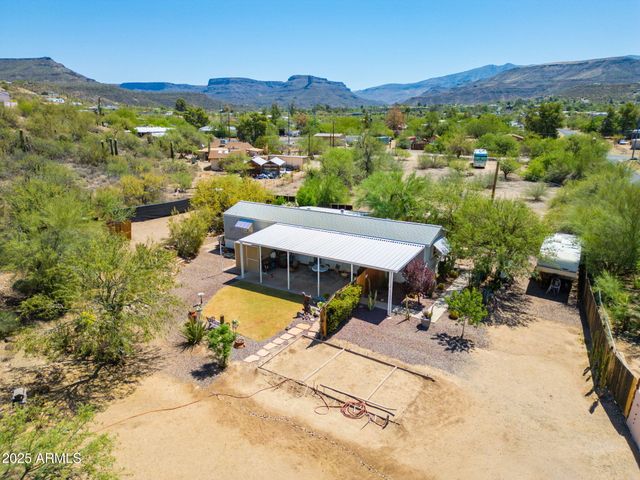 19650 E SQUAW VALLEY Parkway, Black Canyon City, AZ 85324