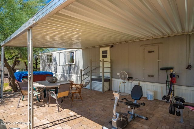 19650 E SQUAW VALLEY Parkway, Black Canyon City, AZ 85324