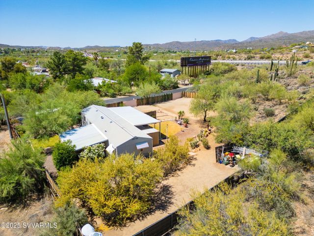 19650 E SQUAW VALLEY Parkway, Black Canyon City, AZ 85324