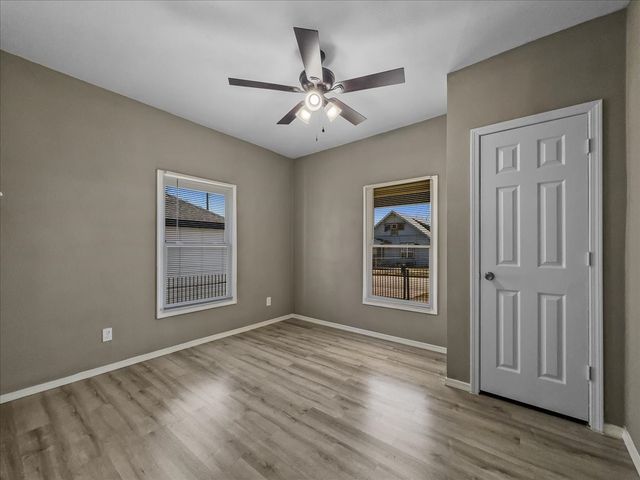 959 E Broadway Avenue, Fort Worth, TX 76104