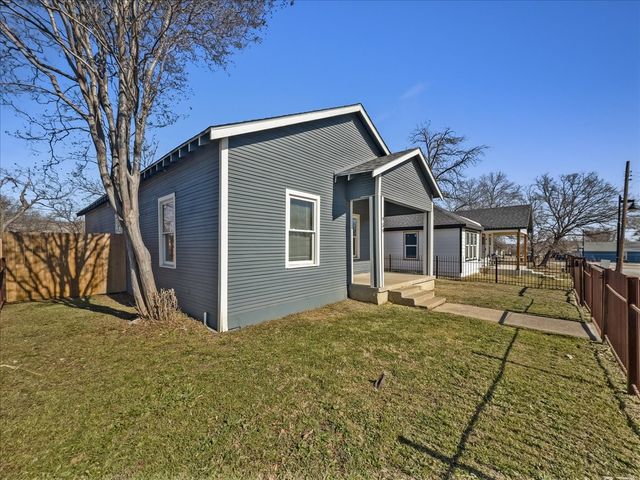 959 E Broadway Avenue, Fort Worth, TX 76104