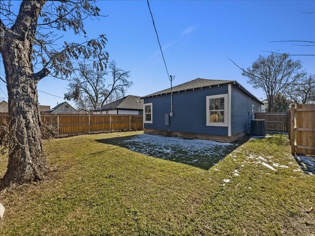 959 E Broadway Avenue, Fort Worth, TX 76104