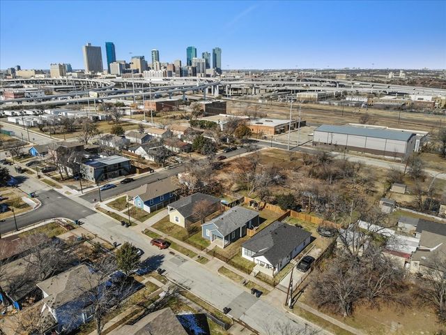 959 E Broadway Avenue, Fort Worth, TX 76104