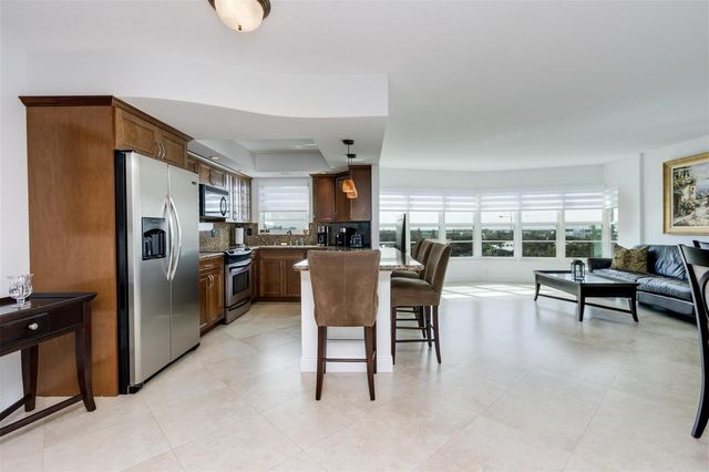 2500 NE 48th Lane 609, Fort Lauderdale, FL 33308