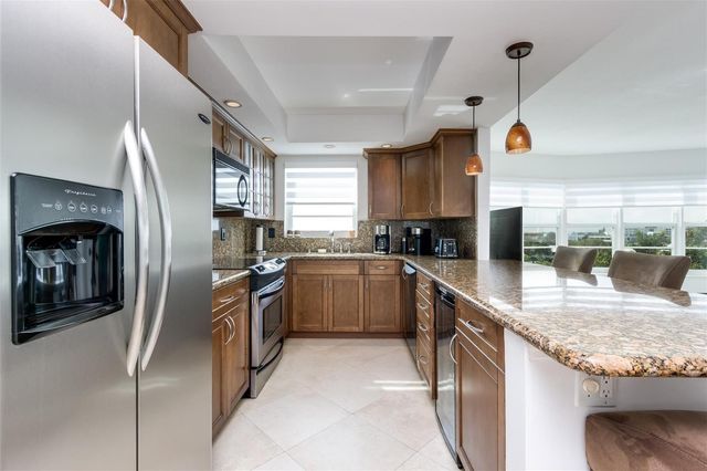 2500 NE 48th Lane 609, Fort Lauderdale, FL 33308