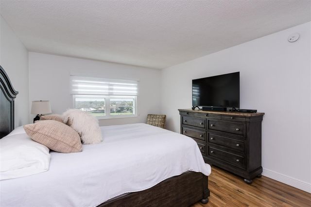 2500 NE 48th Lane 609, Fort Lauderdale, FL 33308