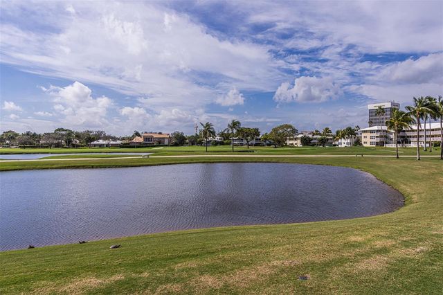 2500 NE 48th Lane 609, Fort Lauderdale, FL 33308