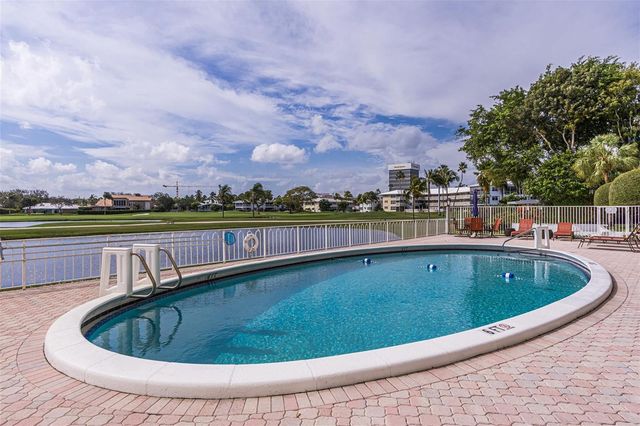 2500 NE 48th Lane 609, Fort Lauderdale, FL 33308