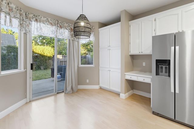 1080 Rudgwick Dr, Roseville, CA 95747