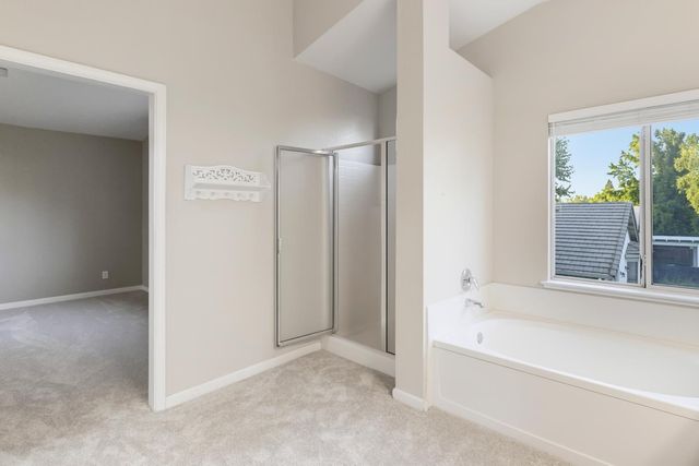 1080 Rudgwick Dr, Roseville, CA 95747
