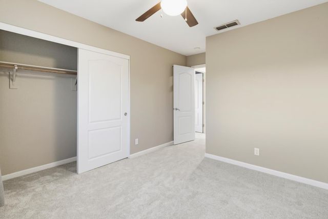 1080 Rudgwick Dr, Roseville, CA 95747