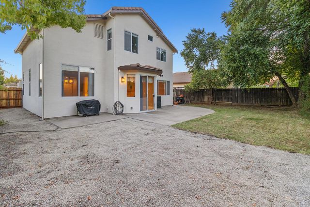 1080 Rudgwick Dr, Roseville, CA 95747