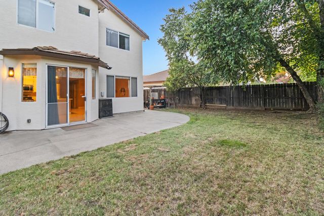 1080 Rudgwick Dr, Roseville, CA 95747