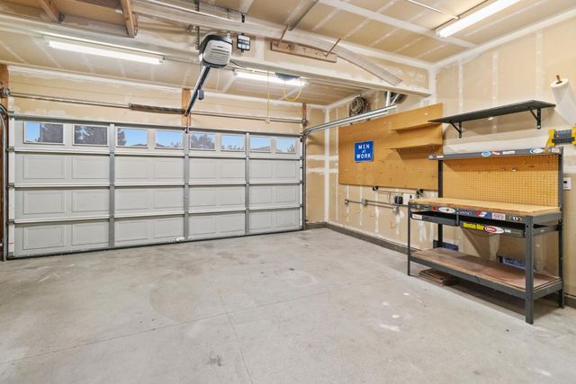 1080 Rudgwick Dr, Roseville, CA 95747