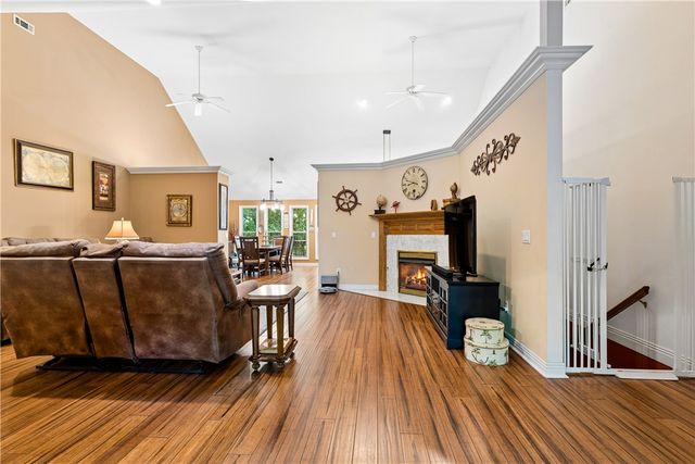 44 Tavistock Drive, Bella Vista, AR 72714