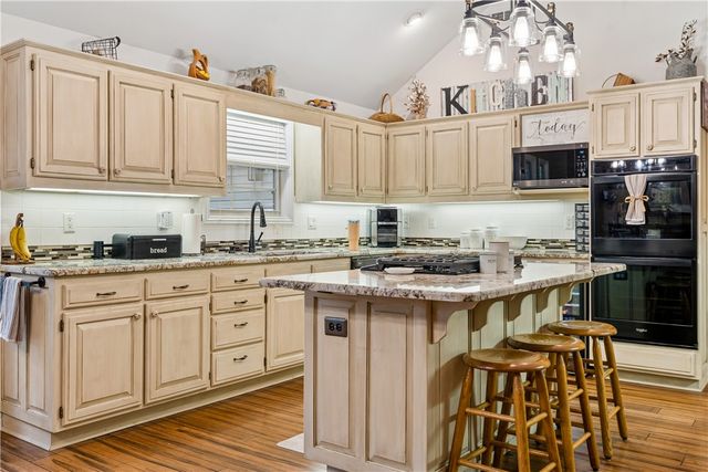 44 Tavistock Drive, Bella Vista, AR 72714