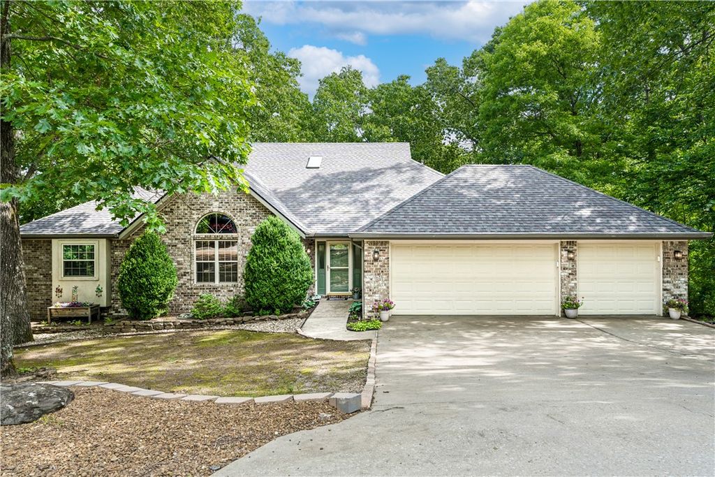 44 Tavistock Drive, Bella Vista, AR 72714