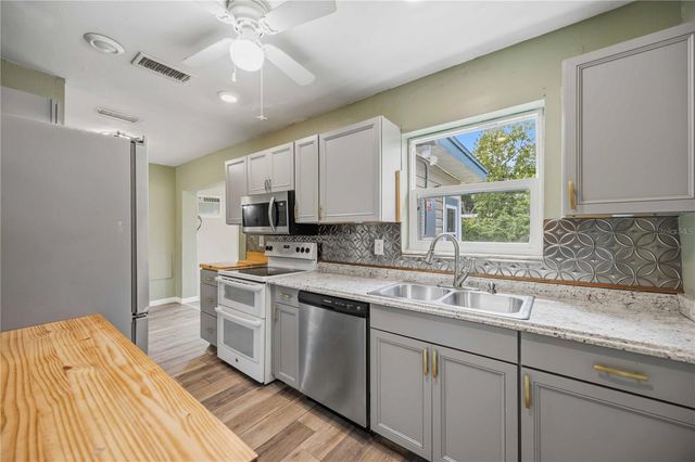 22243 HERNANDO AVENUE, Port Charlotte, FL 33952