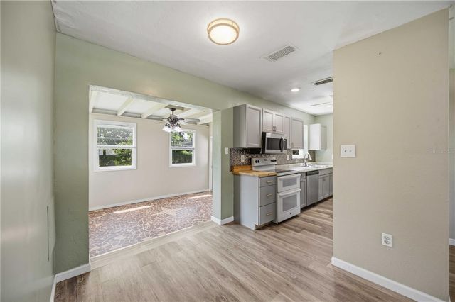 22243 HERNANDO AVENUE, Port Charlotte, FL 33952