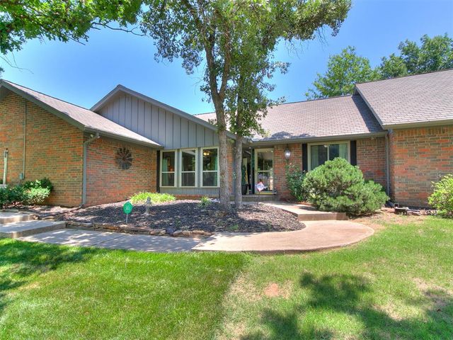 12808 Teakwood Drive, Edmond, OK 73013