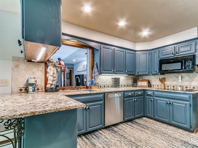 12808 Teakwood Drive, Edmond, OK 73013