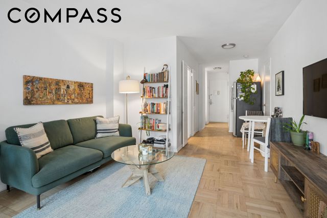 345 E 52nd St Apt 6C, New York City, NY 10022