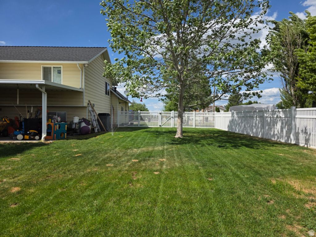 Image 6 of property listing at 3677 W 1800 N, West Point, UT 84015
