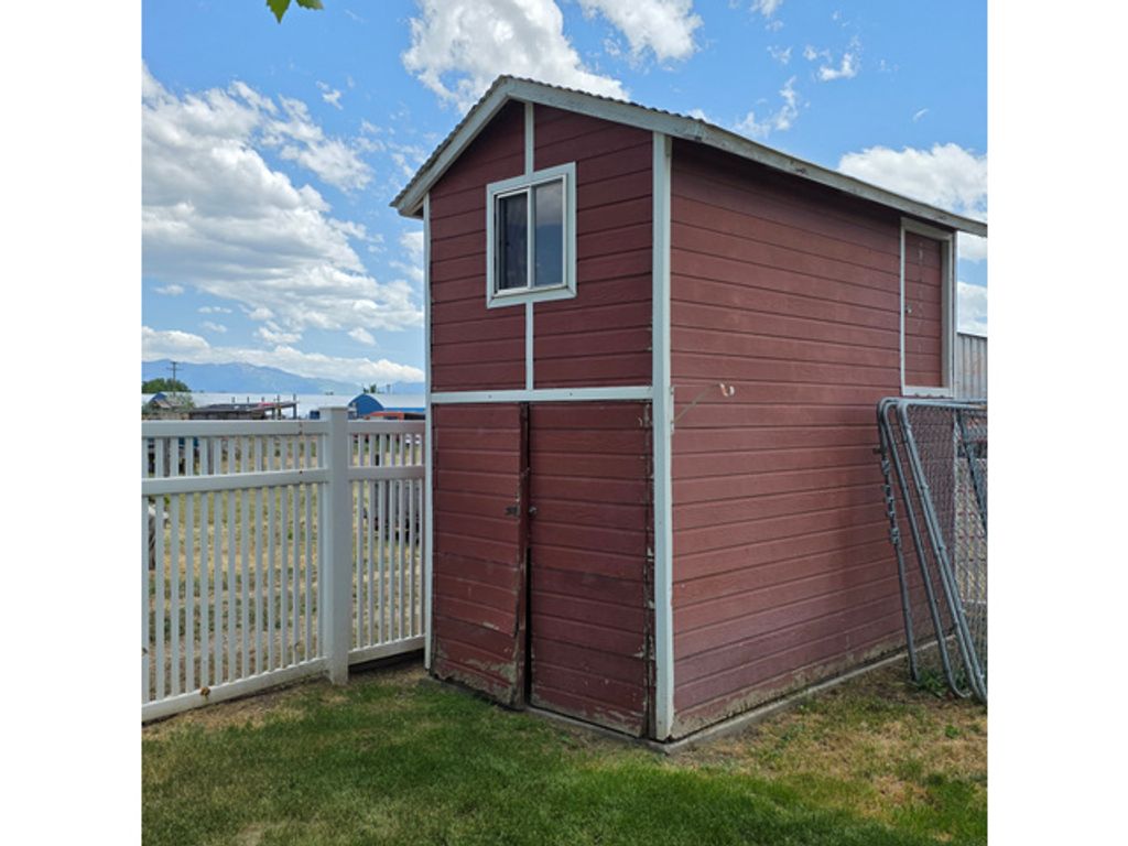 Image 10 of property listing at 3677 W 1800 N, West Point, UT 84015