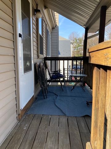 74 Lakewood 2R, Worcester, MA 01603