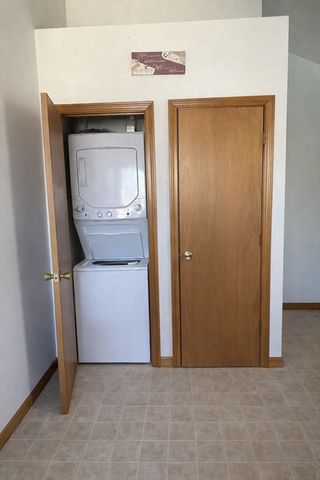 74 Lakewood 2R, Worcester, MA 01603