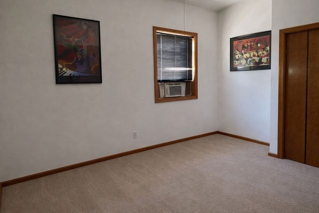 74 Lakewood 2R, Worcester, MA 01603