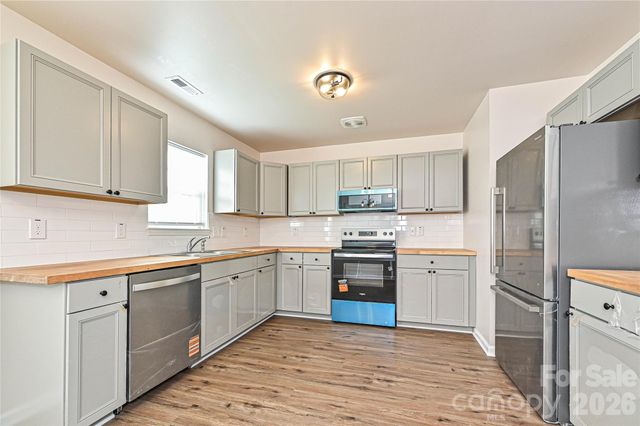 415 Jones Street, Charlotte, NC 28208