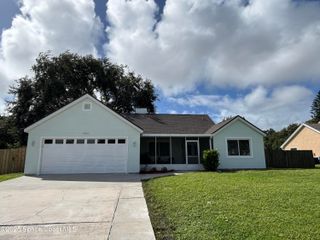 1285 Coventry Circle, Melbourne, FL 32904
