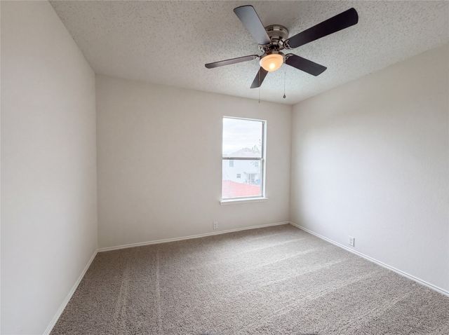 7001 Edmundson Drive, Arlington, TX 76002