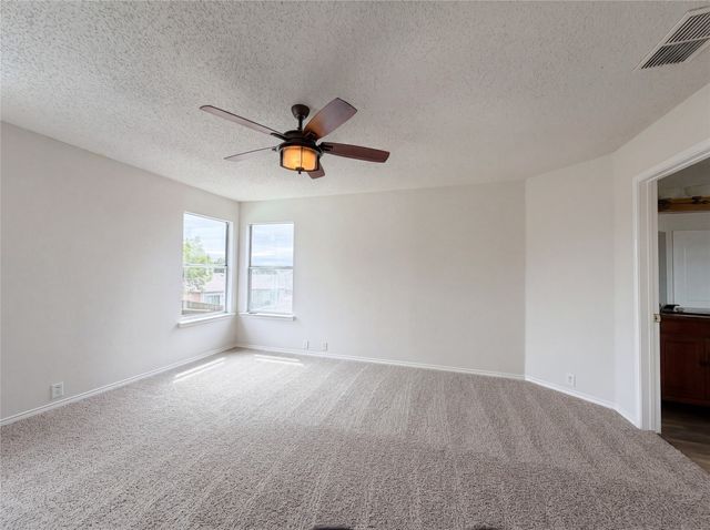 7001 Edmundson Drive, Arlington, TX 76002