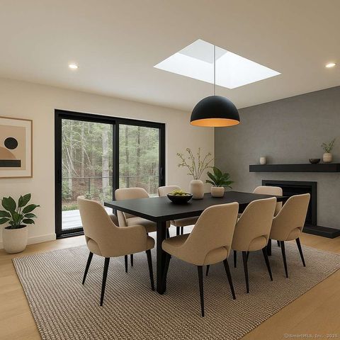 11 Coachman Lane, Woodbridge, CT 06525