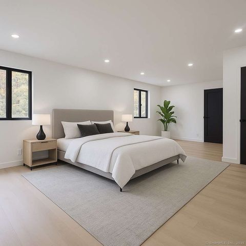 11 Coachman Lane, Woodbridge, CT 06525