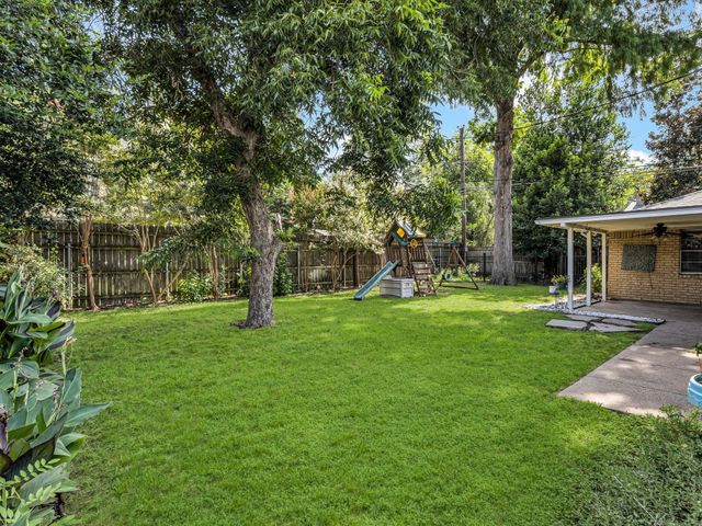 1318 Paisley Drive, Arlington, TX 76015
