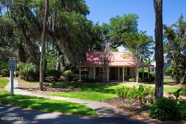 98 Gautier Place, Beaufort, SC 29902