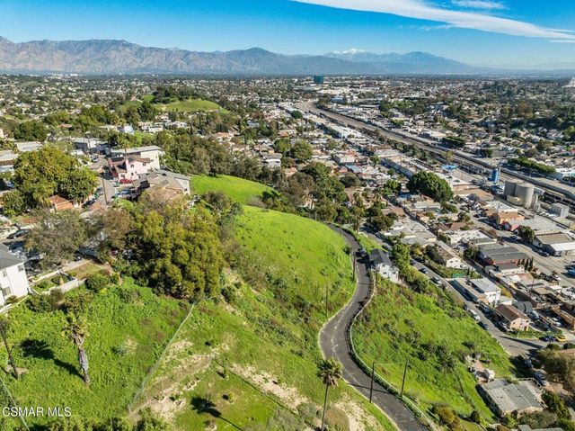 1 Dartmouth Avenue, Los Angeles, CA 90032