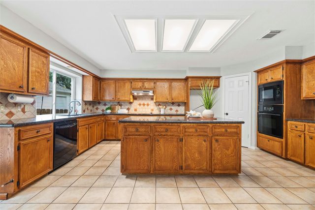 7403 Foxton Place, Houston, TX 77095