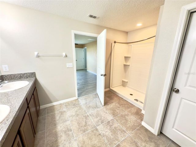 304 CASCADE BEND DRIVE, Ruskin, FL 33570