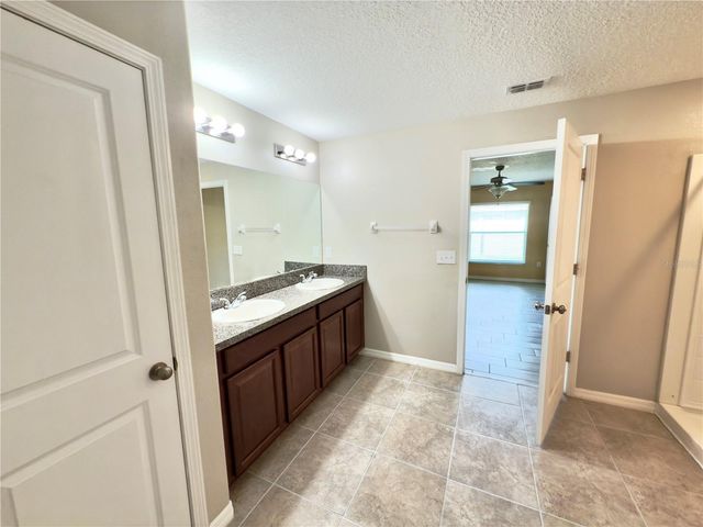 304 CASCADE BEND DRIVE, Ruskin, FL 33570