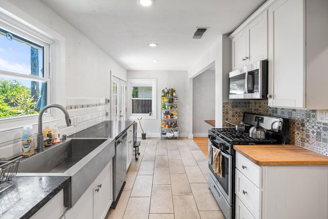 5342 6th Ave, Sacramento, CA 95820