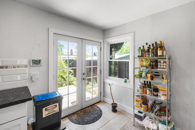 5342 6th Ave, Sacramento, CA 95820